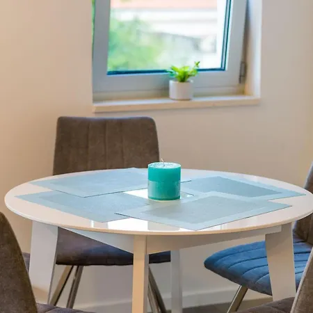 Alius Deluxe Ii דירה