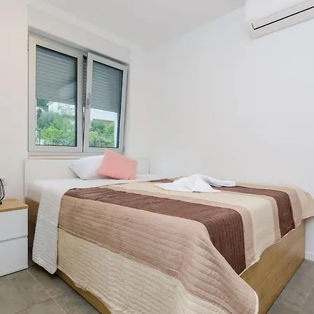 דירה Alius Deluxe Ii