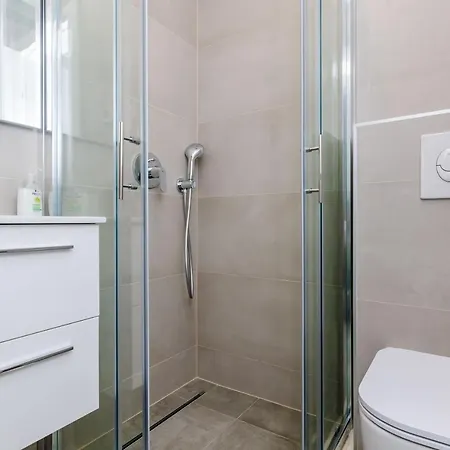 Alius Deluxe Ii * Ragusa